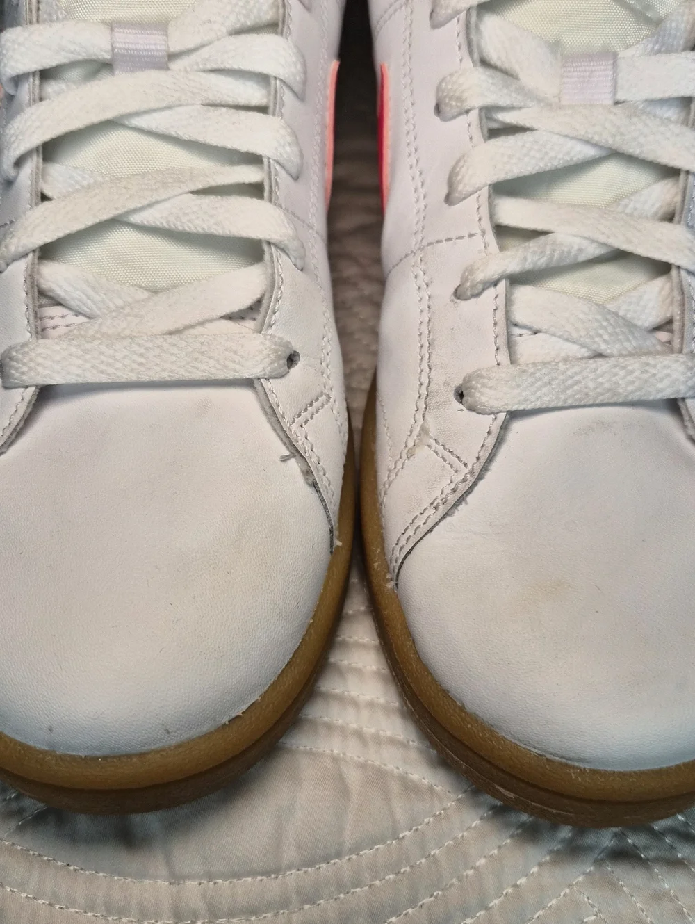 NIKE EUC 2021 Women’s Court Royale 2 Mid 'White Siren Red Gum' Size 8.5